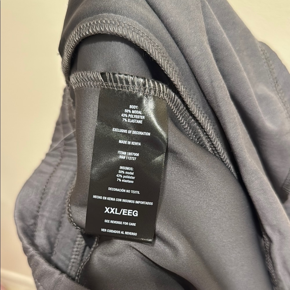 Gray Slim-Fit Sweatpants with Tapered Legs - Picture 9 of 10